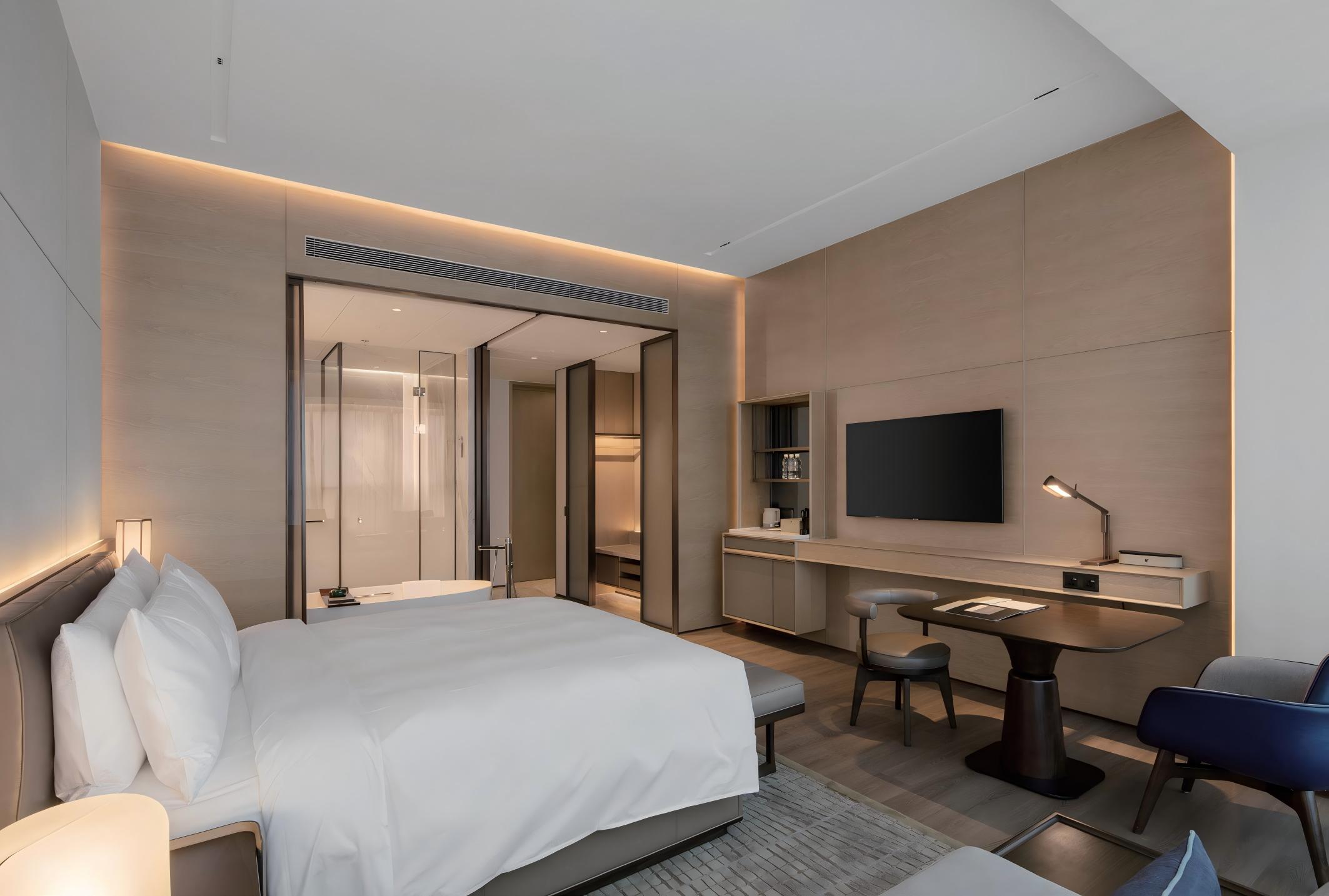Standard Guest Room Furniture Set